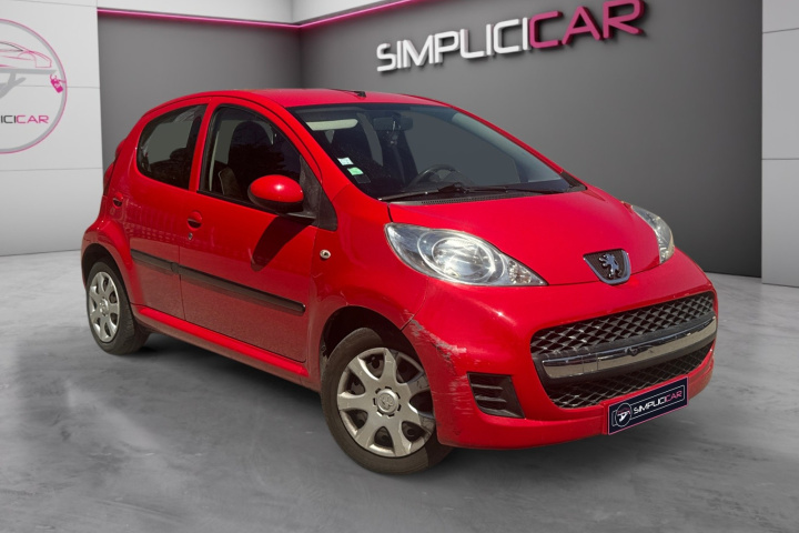 PEUGEOT 107