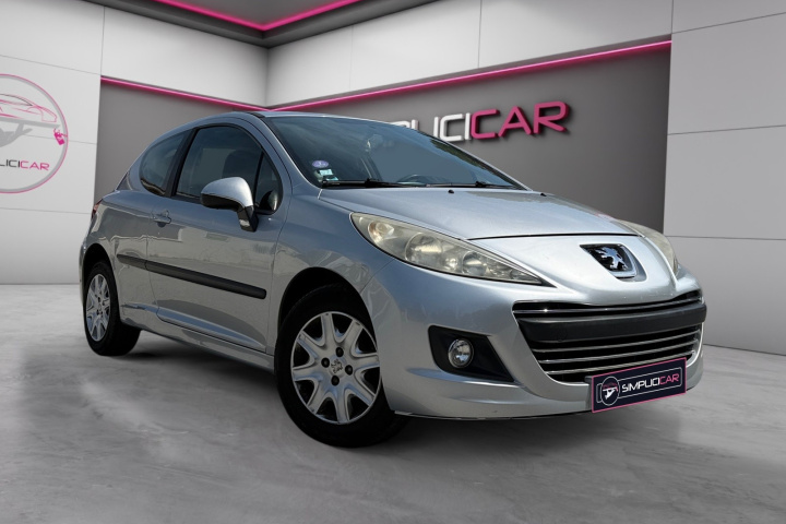 PEUGEOT 207