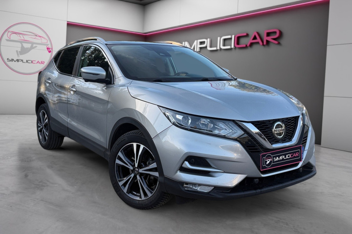 NISSAN QASHQAI 2019