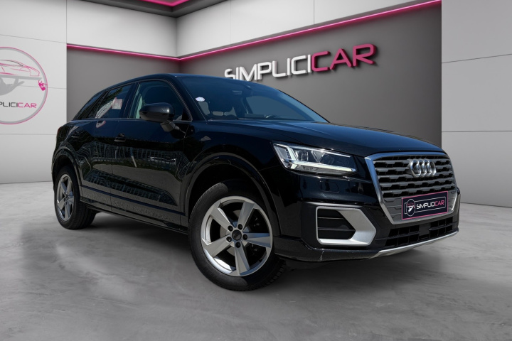 AUDI Q2