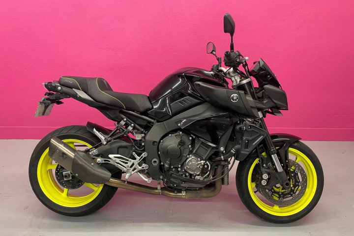 YAMAHA MT 10