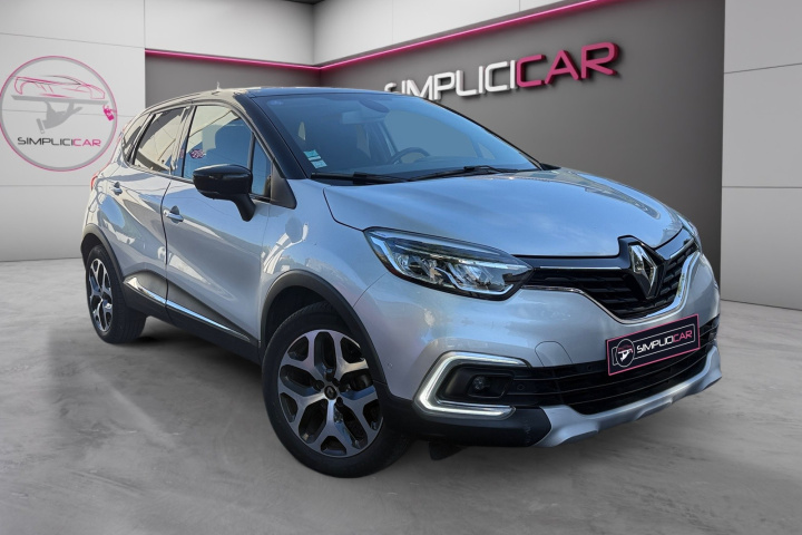 RENAULT CAPTUR BUSINESS