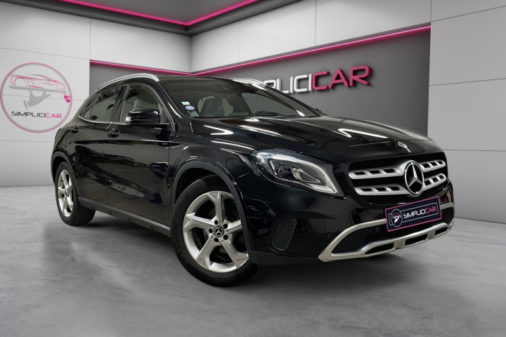 MERCEDES GLA