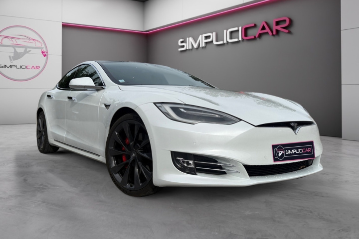 TESLA MODEL S