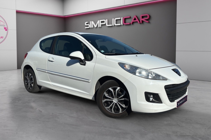 PEUGEOT 207+