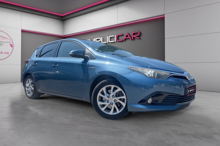 TOYOTA AURIS BUSINESS