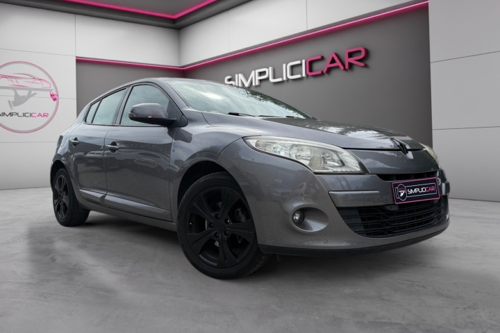 RENAULT MEGANE III BERLINE