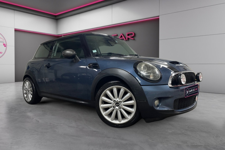 MINI HATCH R56